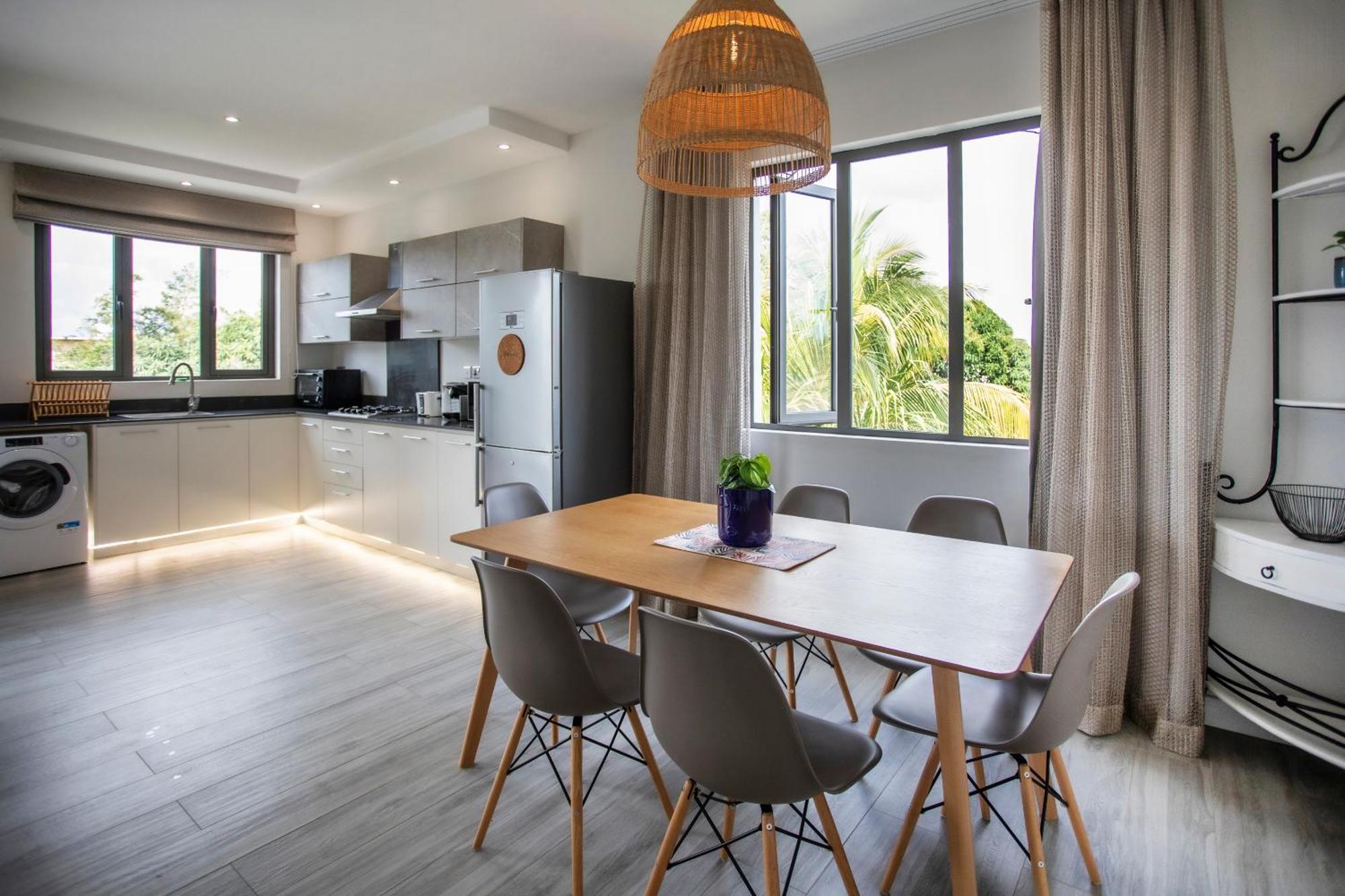 Mayfair Condo In Pereybere Pereybere Beach Extérieur photo